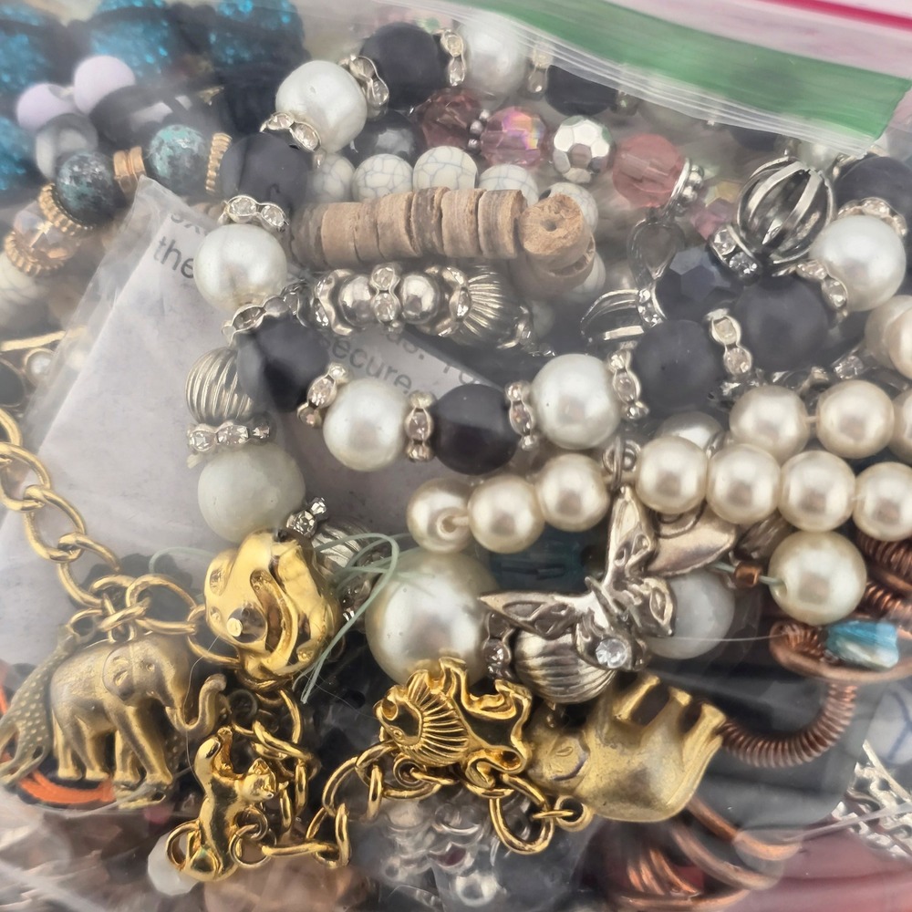 7lb Jewelry Craft Bag #1 - Bulk Lot Assorted Upcycle Broken Chains Beads & More - Picture 6 of 10